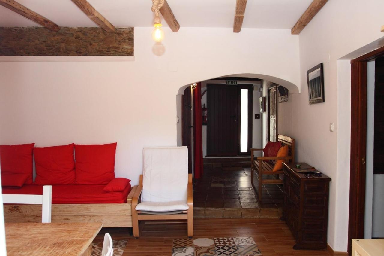 Nido Menas Villa Torrejon el Rubio Exterior photo